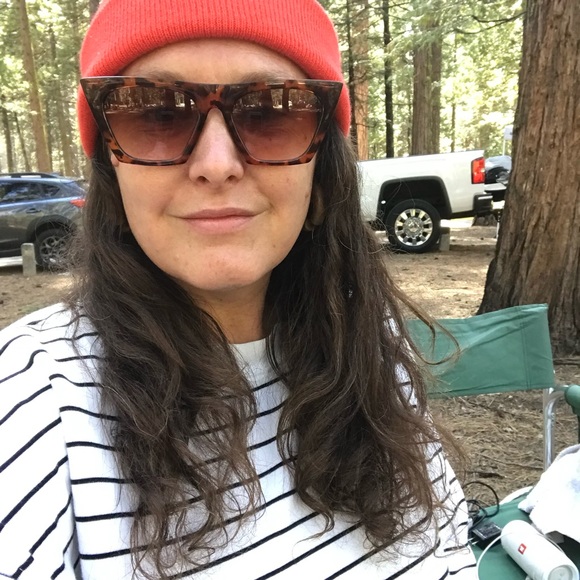 Meet your Posher, Rachel - Picture 3 of 5